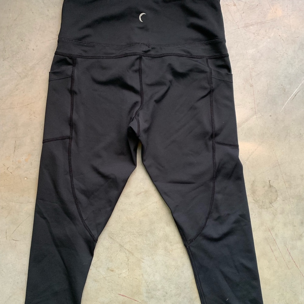 Ziva Activewear Crop Pants
